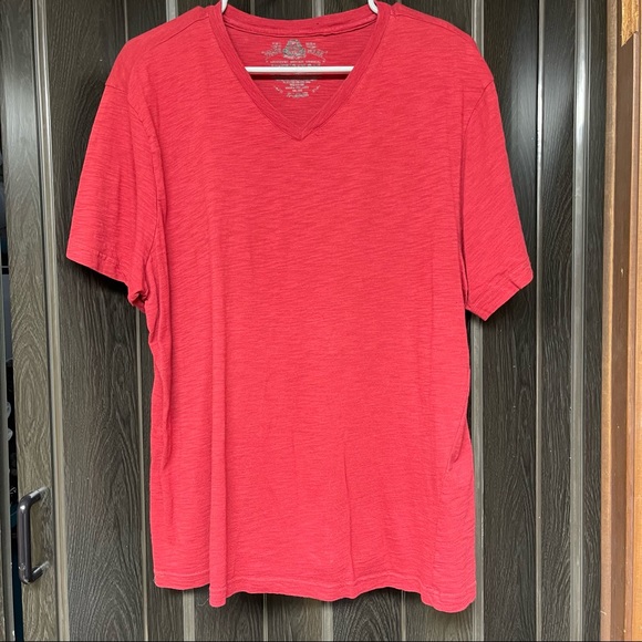 American Rag mens v neck  shirt. xl. - Picture 2 of 8